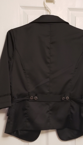 Blazer - Picture 2 of 2